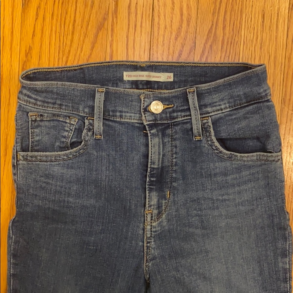 Levi's High Rise Ripped Jeans - Picture 2 of 4